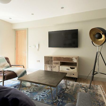 런던 The New Bond Street Loft - Modern & Central 1Bdr 아파트 외부 사진